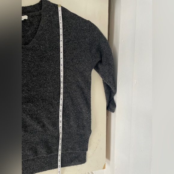 Oversized Charcoal Grey H&M High-Low Wool Blend Sweater - Picture 6 of 8